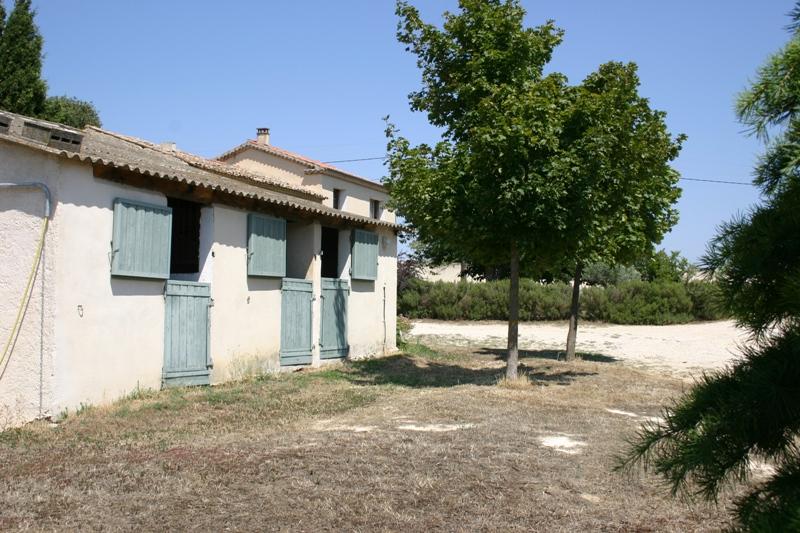Mas en Provence a vendre avec manege et boxs a chevaux